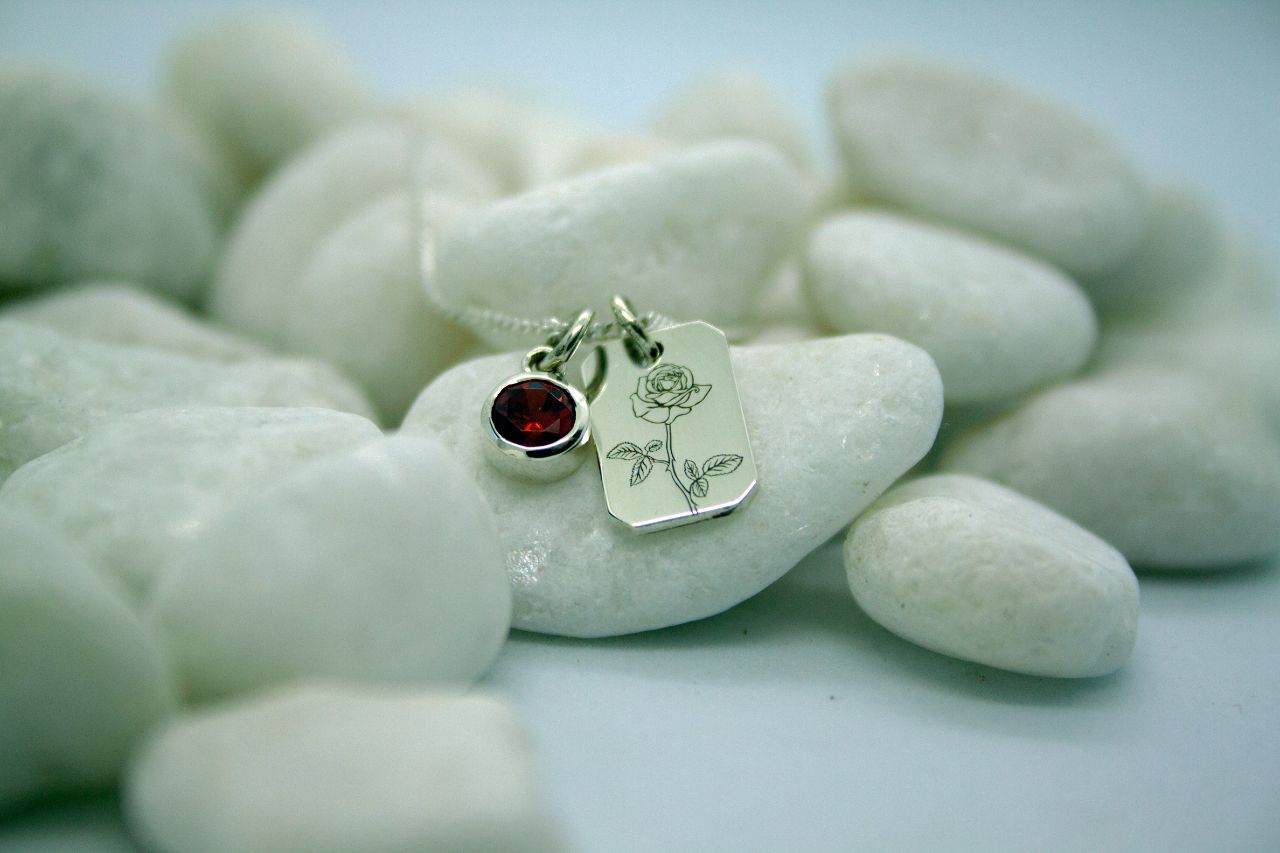 Stone Flower Necklace Final-1